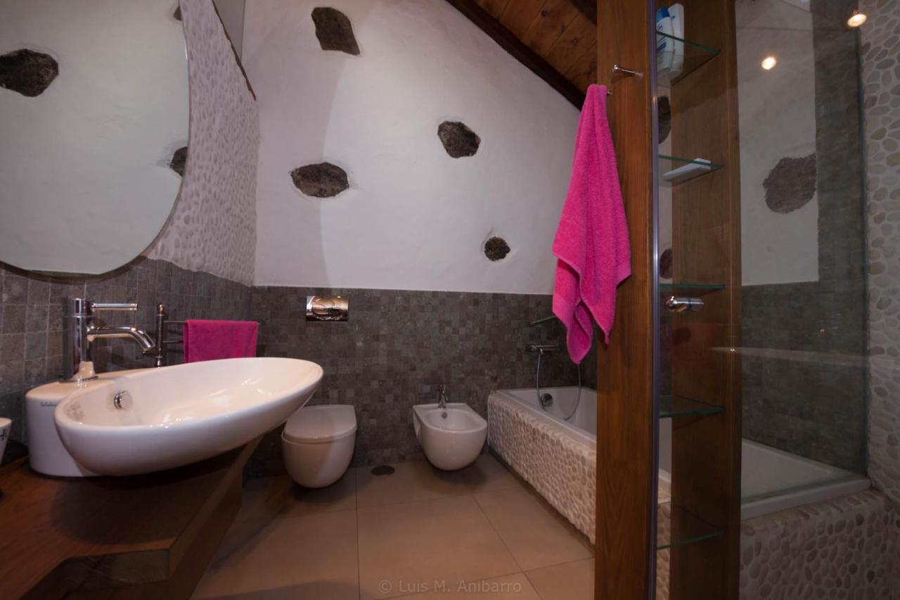 Historic Canarian House, Private Heated Infinity Pool, Bbq, Wifi + Panoramic Ocean Views 阿罗纳 外观 照片