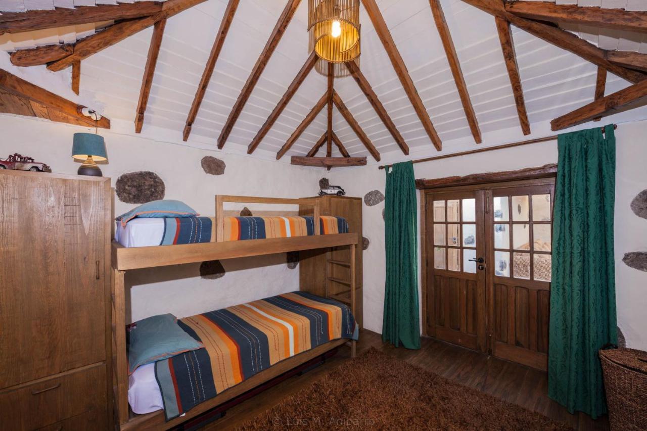 Historic Canarian House, Private Heated Infinity Pool, Bbq, Wifi + Panoramic Ocean Views 阿罗纳 外观 照片