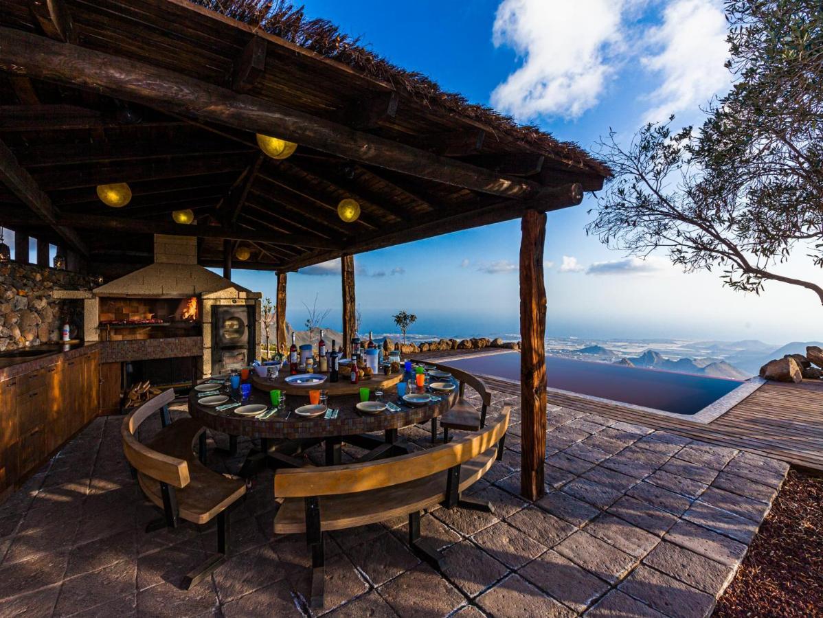 Historic Canarian House, Private Heated Infinity Pool, Bbq, Wifi + Panoramic Ocean Views 阿罗纳 外观 照片